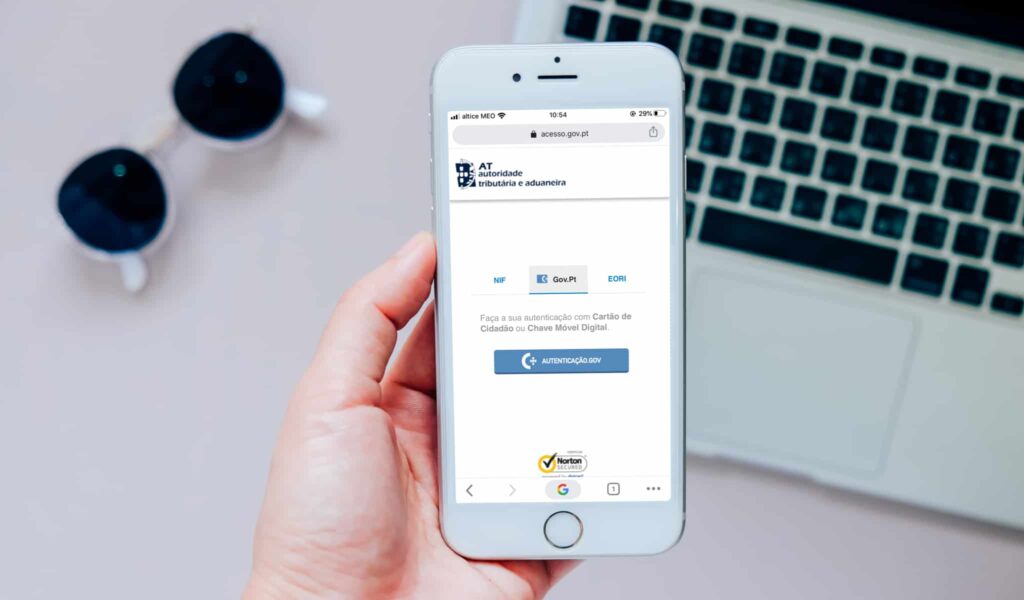 Chave Móvel Digital: A solução para renovar documentos sem sair de casa