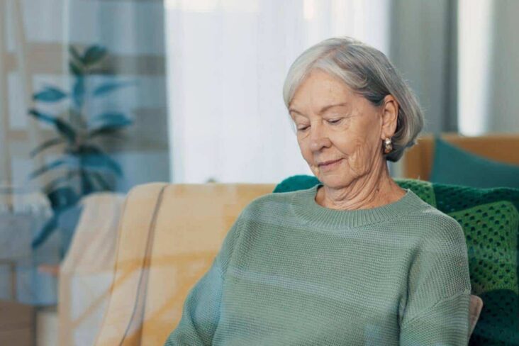 mulher reformada. Imagem para ilustrar artigo sobre certificados de reforma