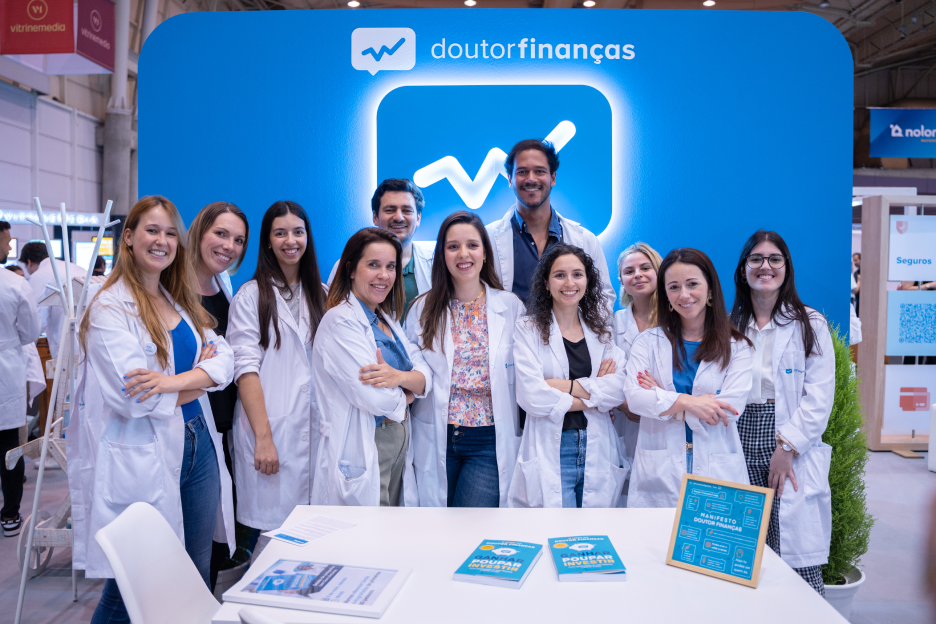 Doutor-Financas-equipa-em-feira