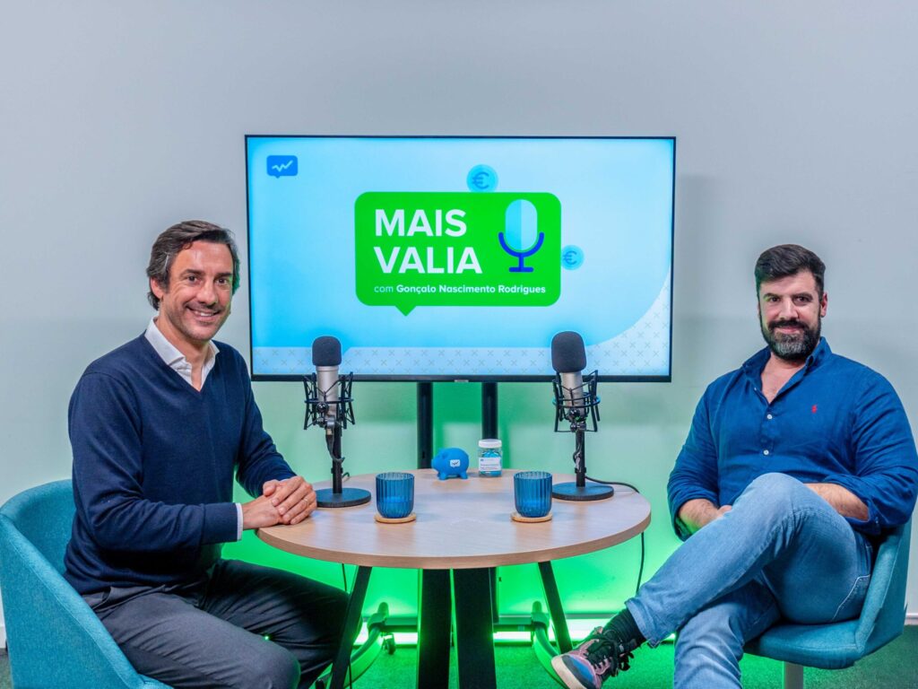 Gonçalo Nascimento Rodrigues, especialista em finanças imobiliárias, convidou Sérgio Ângelo, broker da Remax Expogroup e perito avaliador imobiliário no podcast Mais Valia